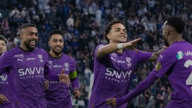 الهلال يهزم الأخدود برباعية نظيفة ويبتعد عن الاتحاد