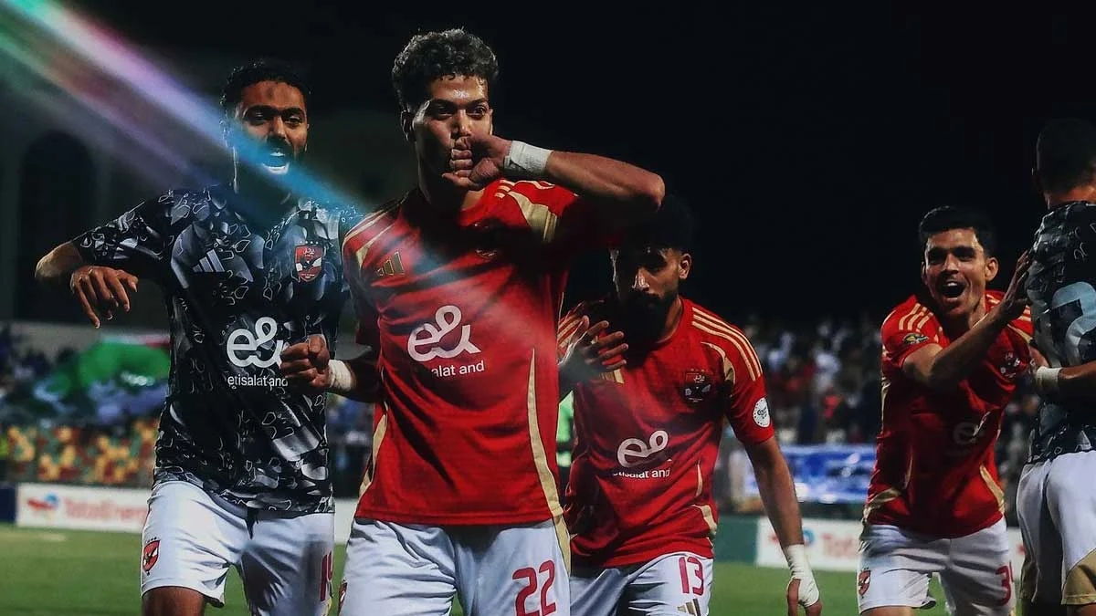 الأهلي يكرر انتصاره على الهلال ويبلغ نصف نهائي دوري الأبطال