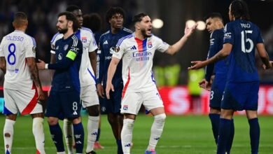 شرقي يعاقب أونانا ويمنح ليون تعادلاً ثميناً مع اليونايتد