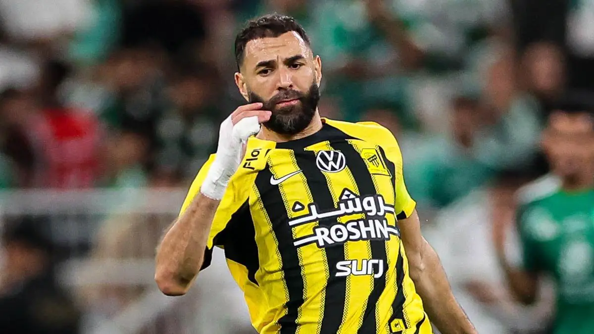 بنزيما ينقذ الاتحاد من الهزيمة في ديربي جدة بالوقت القاتل