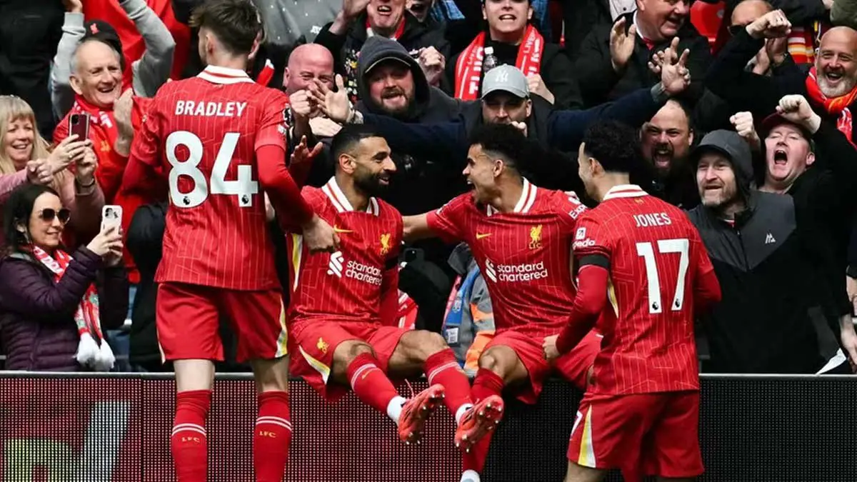 ليفربول يعزز آماله في اللقب بفوز قاتل على وست هام