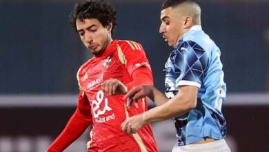 الأهلي يتعادل مع بيراميدز ويفوت فرصة تقليص الفارق