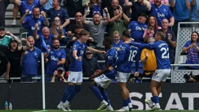 إيفرتون يكتب التاريخ ويهزم برايتون في افتتاح ملعبه الجديد