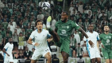 إيفان توني يمنح أهلي جدة انطلاقة جيدة على حساب نيوم