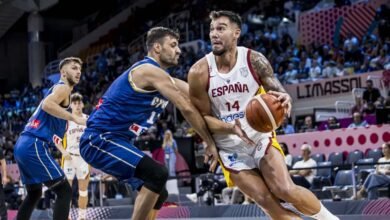 إسبانيا تقسو على قبرص وتحقق الفوز الثاني في يوروباسكت 2025