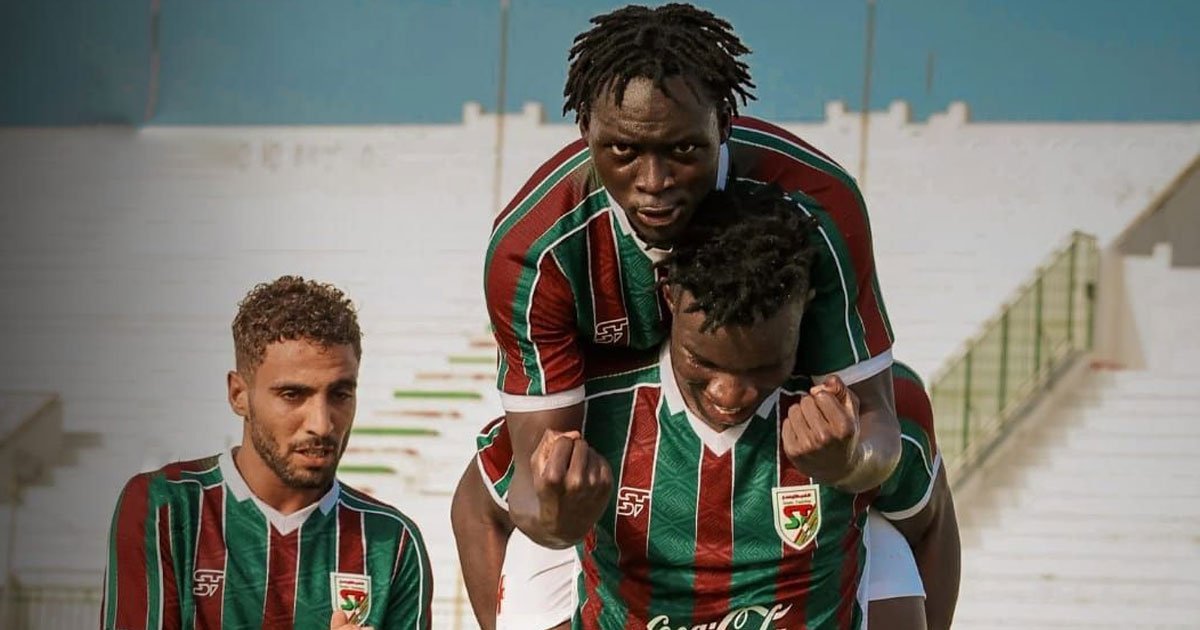 الملعب التونسي يعطل انطلاقة المتلوي ويرتقي للوصافة مؤقتًا