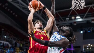 إيطاليا ترسخ عقدة إسبانيا وتبلغ دور 16 في يوروباسكت 2025