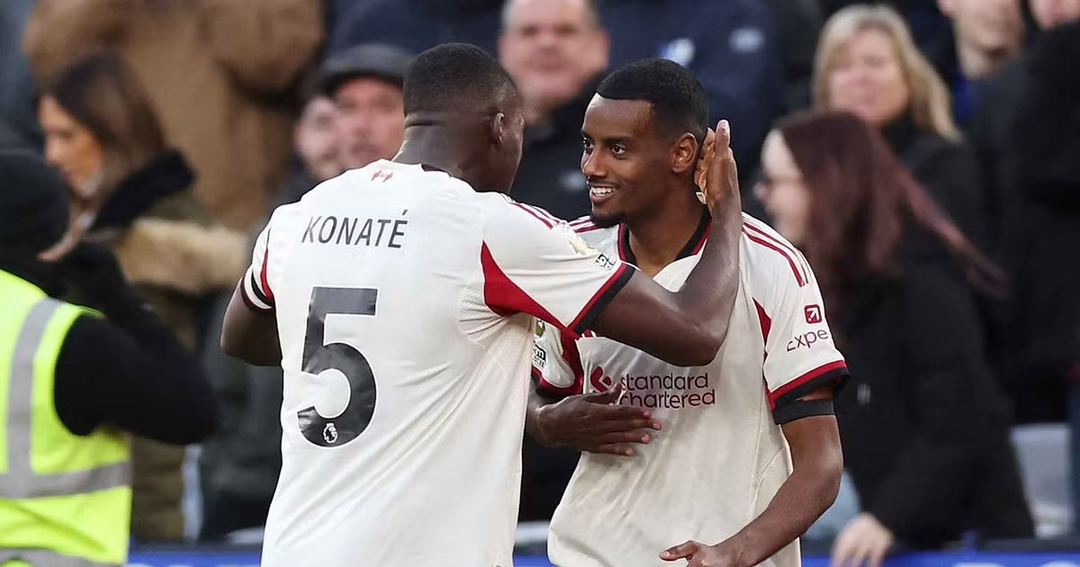 ليفربول يُرتب أوراقه بالفوز على وست هام وإيساك يضع بصمته الأولى