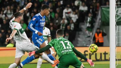 ريال مدريد "الباهت" يفلت من فخ إلتشي بأعجوبة ويحافظ على الصدارة