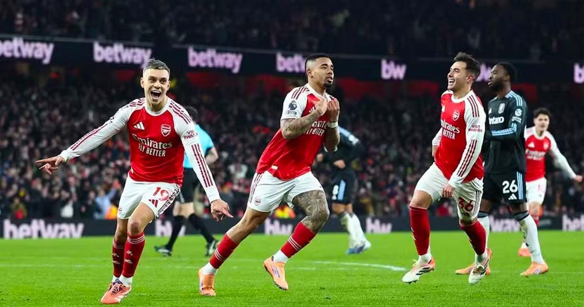 أرسنال يسحق أستون فيلا وينهي سلسلة انتصاراته التاريخية