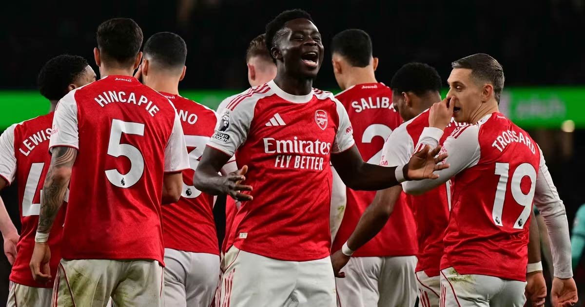 آلام وولفرهامبتون مستمرة.. أرسنال يخطف فوزًا دراميًا في الثواني الأخيرة