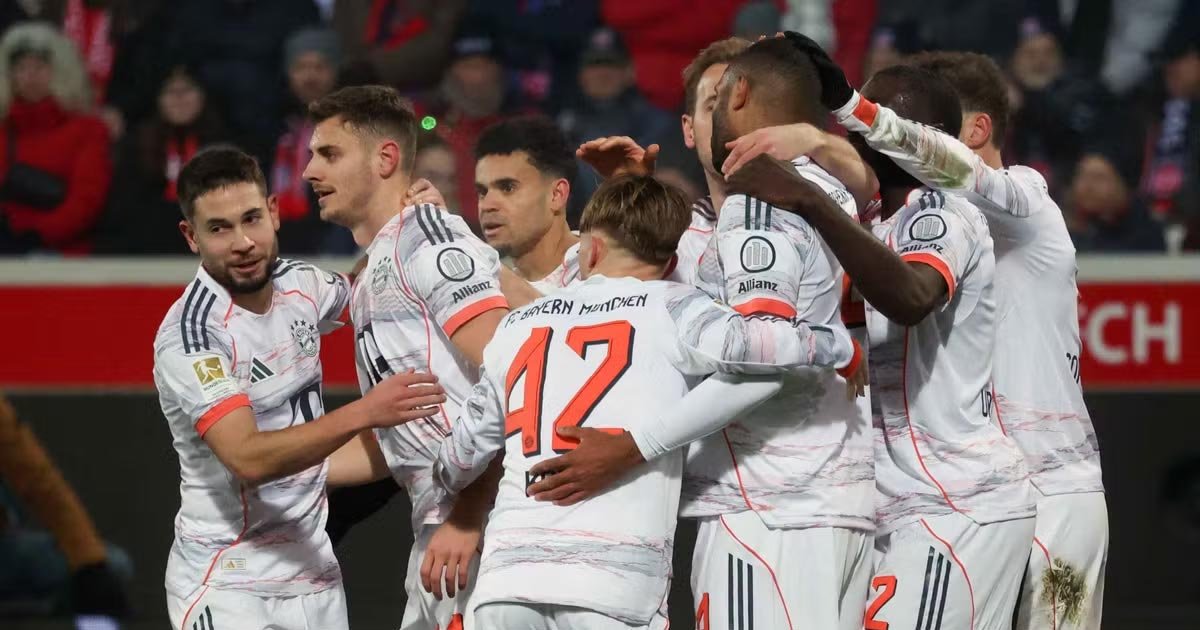 بايرن ميونخ يواصل سيطرته المُطلقة ويحقق أفضل بداية موسم في تاريخ البوندسليغا