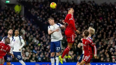 طردان يعيقان توتنهام.. ليفربول يستغل الفرصة ويخرج بالانتصار