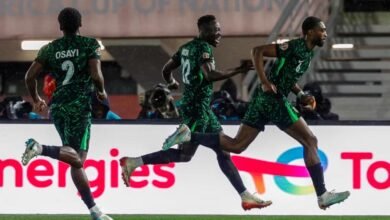 لوكمان يُهدي نيجيريا فوزًا مثيرًا على تنزانيا