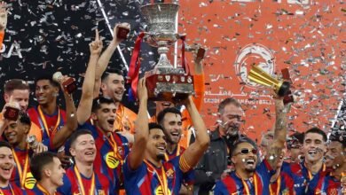 رافينيا يقود برشلونة للفوز 3-2 على ريال مدريد والاحتفاظ بالسوبر الإسباني