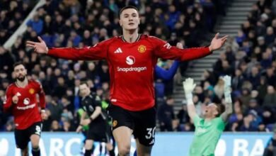 سيسكو يمنح مانشستر يونايتد فوزًا ثمينًا على إيفرتون