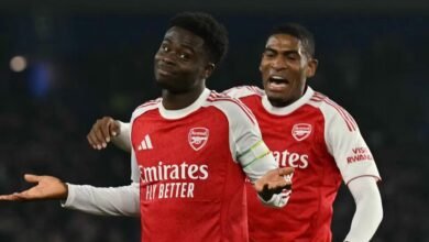 ساكا يُنقذ أرسنال في الوقت المناسب وسبع نقاط تُقرّب المدافع عن اللقب