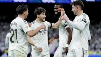 فالفيردي يُواصل جنونه.. ريال مدريد يسحق إلشي ويضيّق الخناق على برشلونة