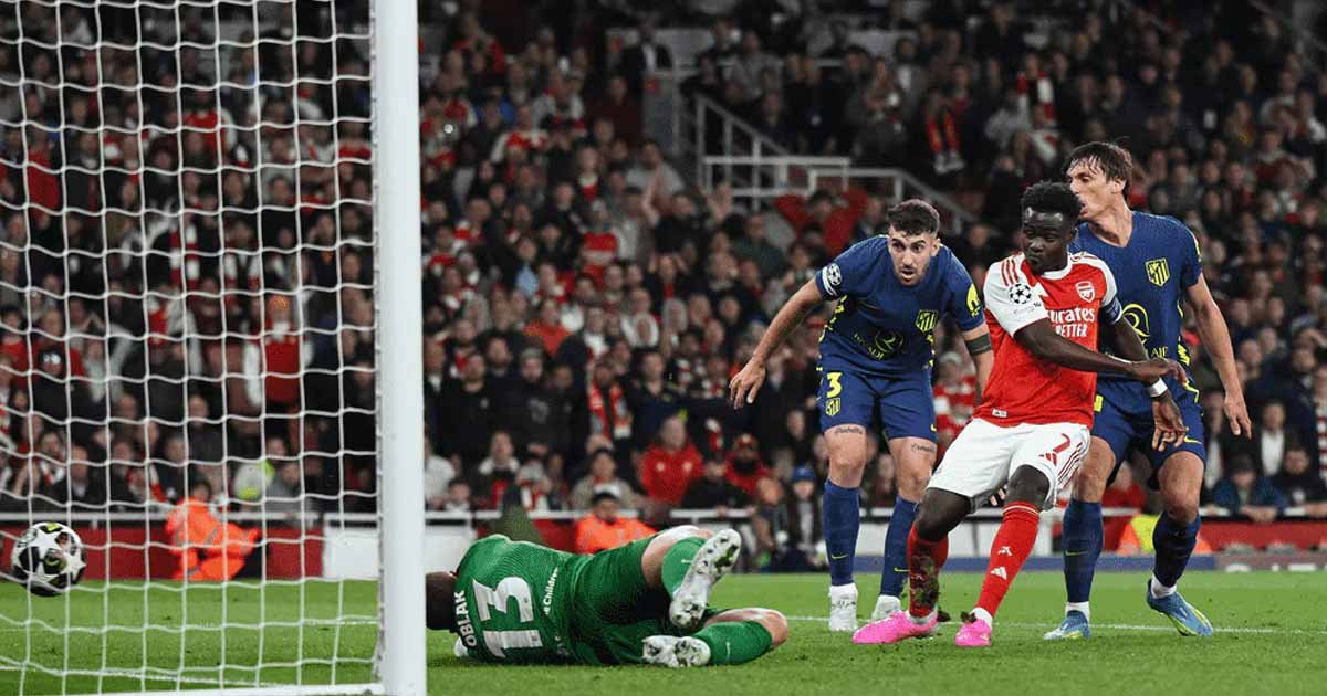 أرسنال يتجاوز أتلتيكو مدريد بهدف ساكا ويعود لنهائي دوري أبطال أوروبا بعد عقدين
