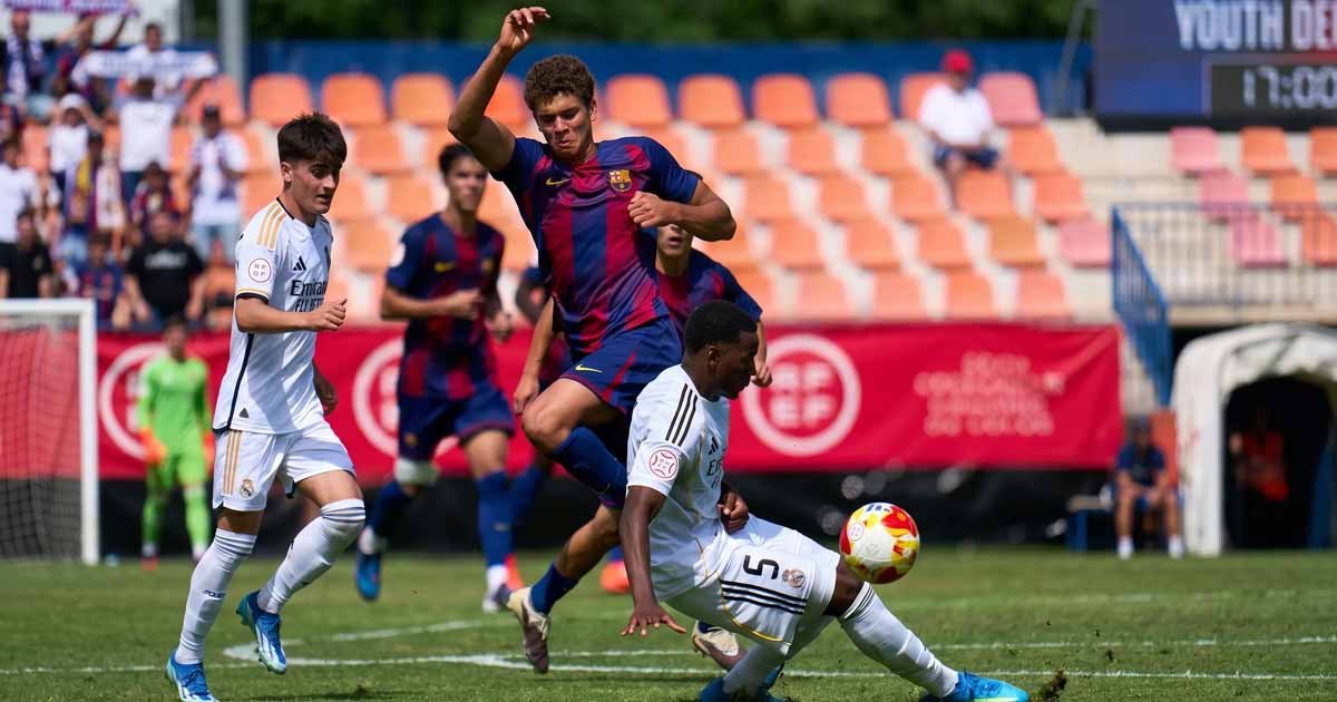 ريال مدريد للشباب يهزم برشلونة 4-1 ويتوج بكأس الأبطال محققًا ثلاثية تاريخية